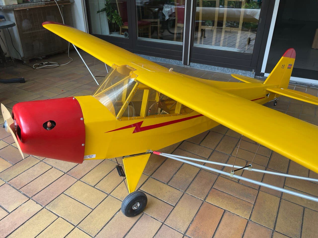 Flugmodell Piper PA18 Spannweite 4,00m Motor Toni Clark