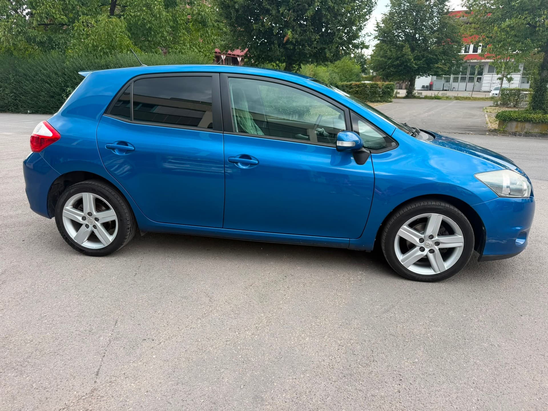 TOYOTA Auris 1.8 Linea Sol