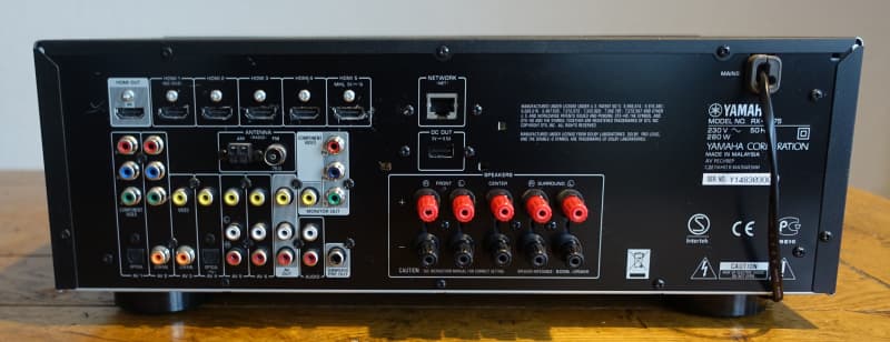 Yamaha RX-V475 AV-Receiver mit Adapter DAB+ Stereo Receiver