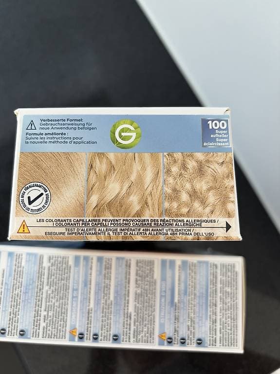 2× Garnier Nutrisse Ultra Blonde 100 (Blondierung)