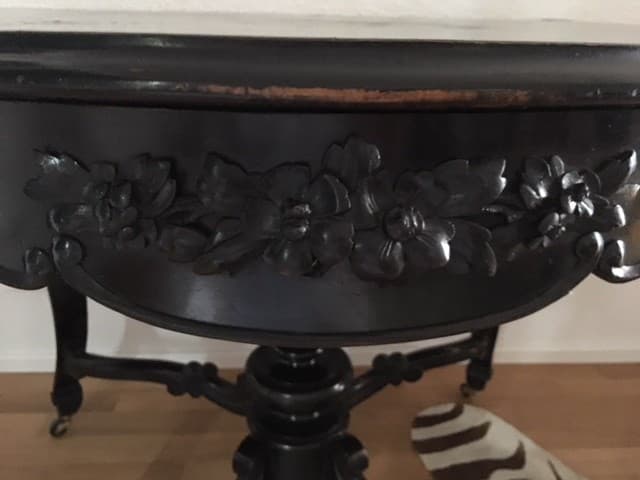 Schöner Napoleon Tisch