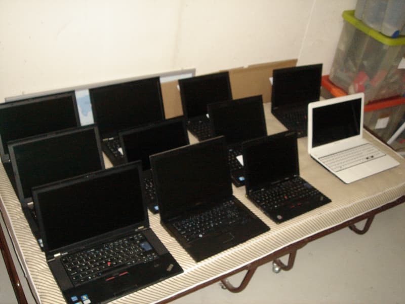 Dell Vostro 3550, i5, ssd, windows 7 pro. Noch 2 Stück.
