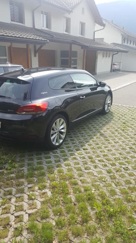 VW Scirocco 2.0 TSI TEAM schwarz in sehr gutem Zustand