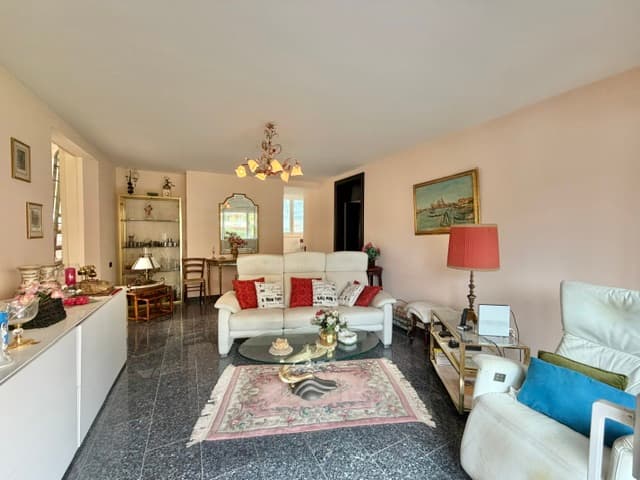 Exklusive 3.5-Zimmer-Wohnung mit Seesicht in Locarno
