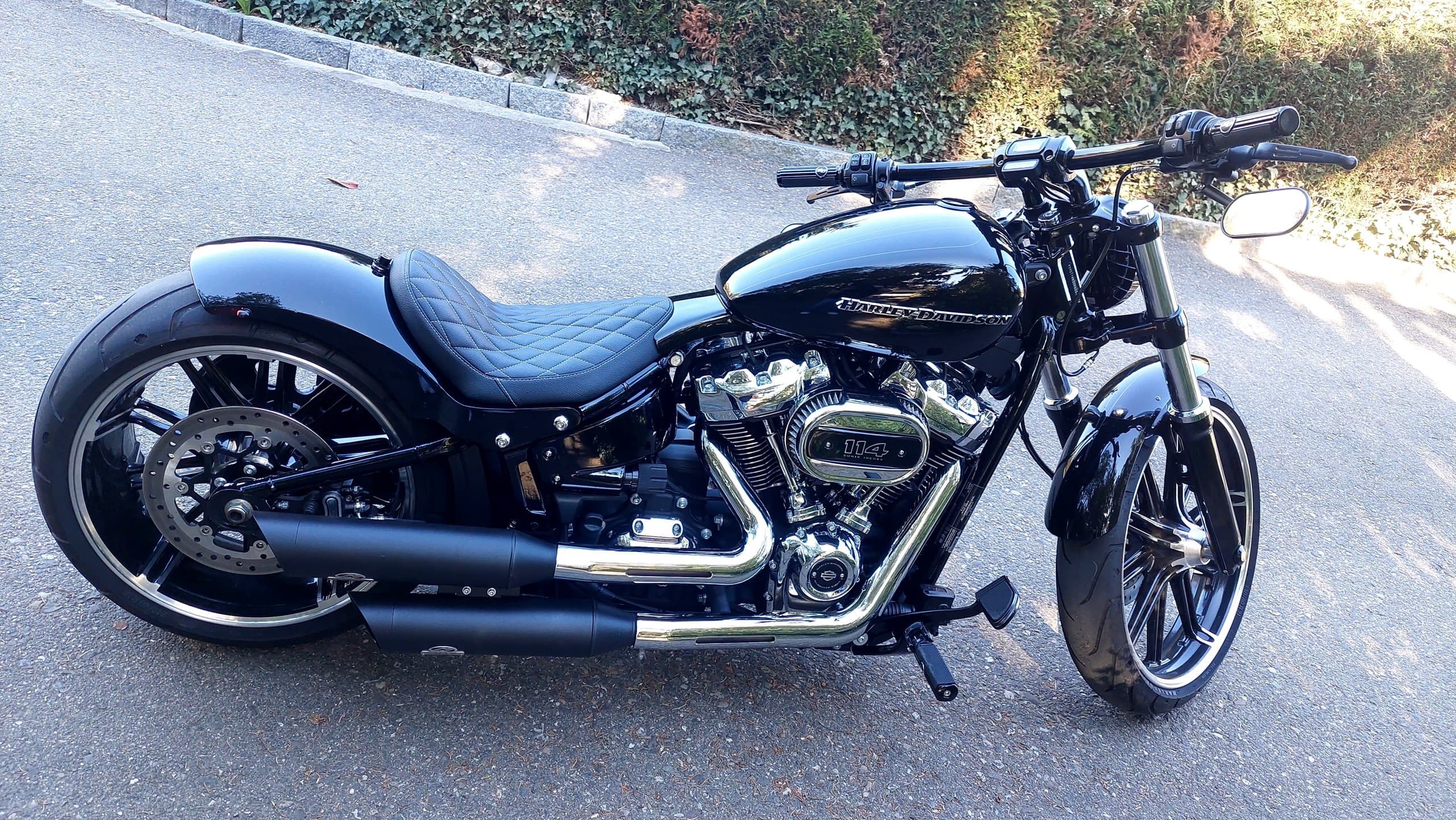 HARLEY-DAVIDSON FXBRS Breakout 114 ABS