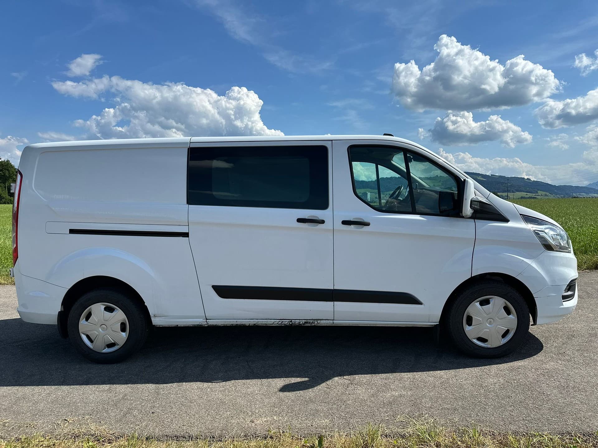 FORD Transit Custom Van 340 L2H1 Trail