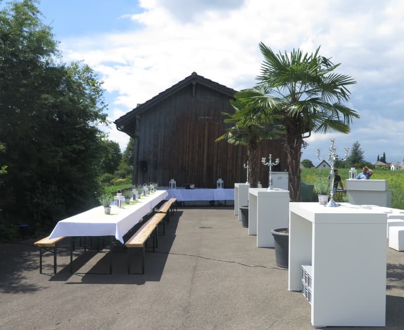 Hochtisch Bartisch Eventtisch Weddingmobiliar Festbedarf mieten