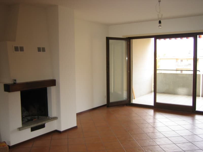 Caslano, affittasi appartamento / Locali 4,5 / 90m2