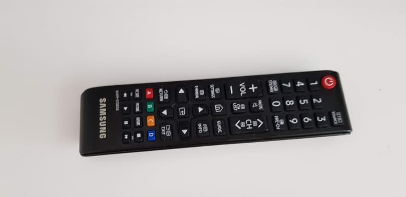 Samsung TV 43 Neu mit Garantie 4K LCD UHD