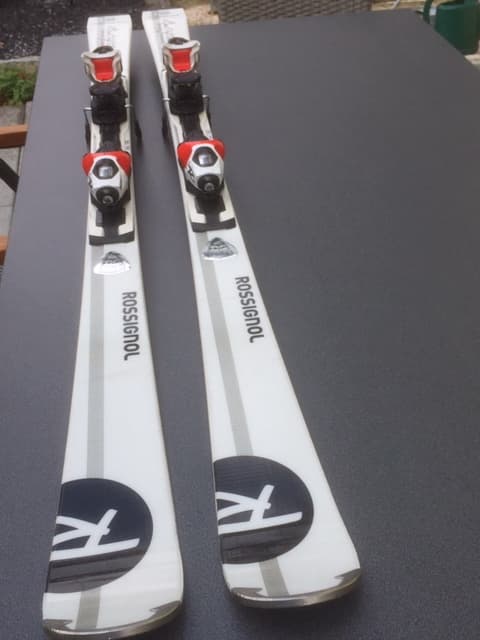 SKI Rossignol