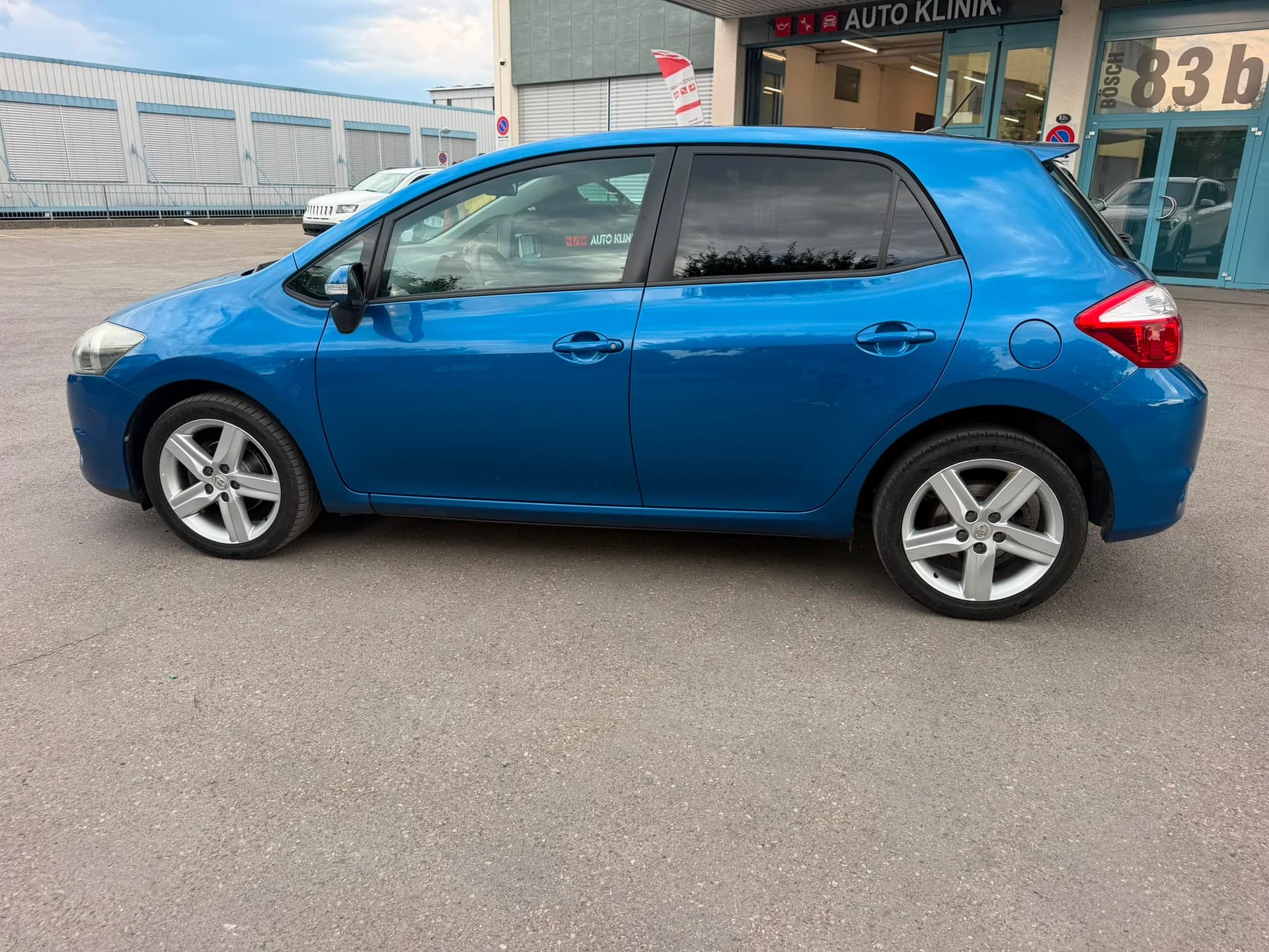 TOYOTA Auris 1.8 Linea Sol
