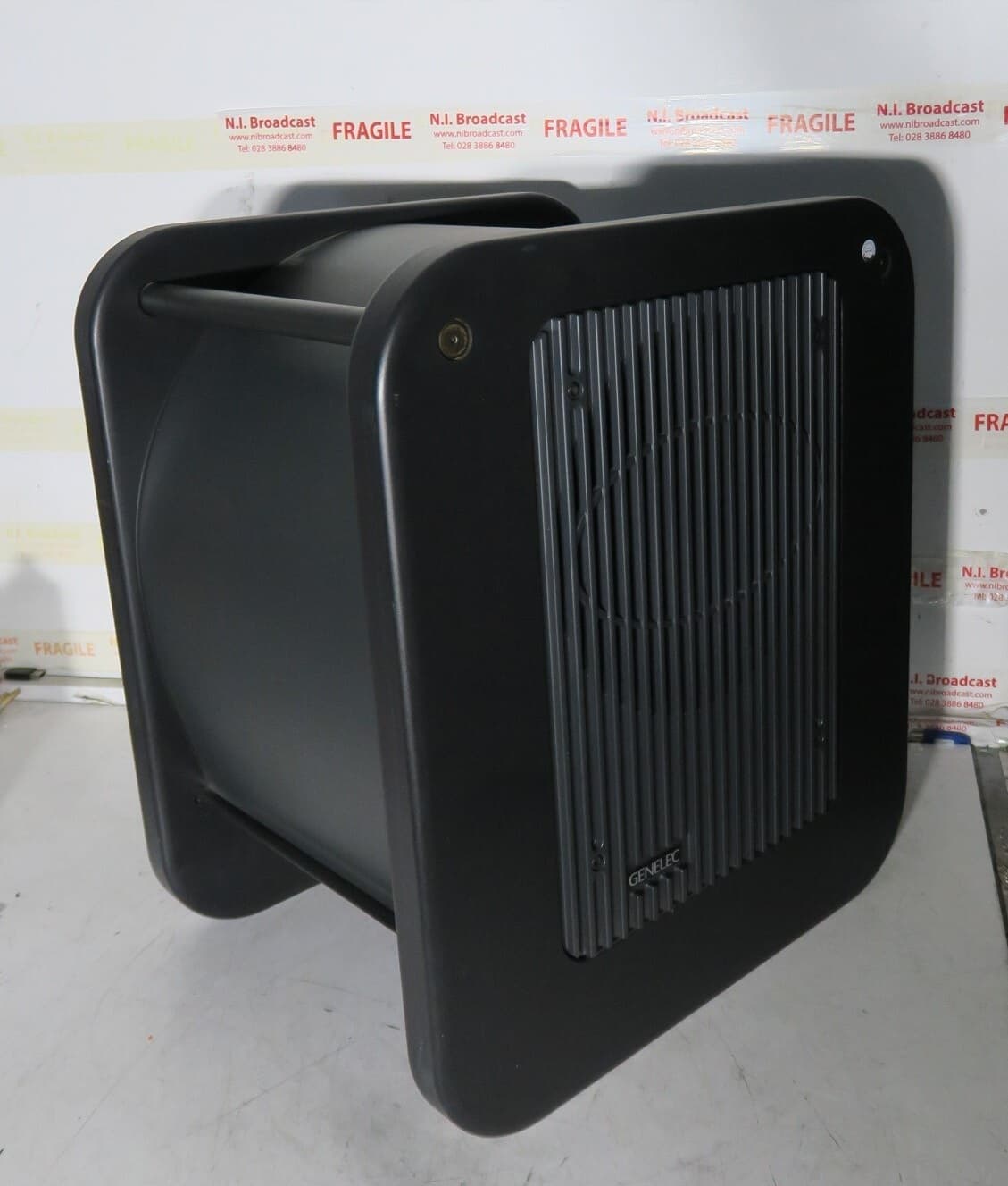 Genelec 7060b Aktiver Großer Subwoofer