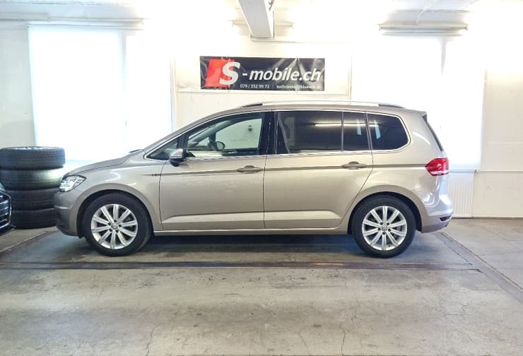 VW TOURAN 1.4 TSI Highline DSG 7-Sitze