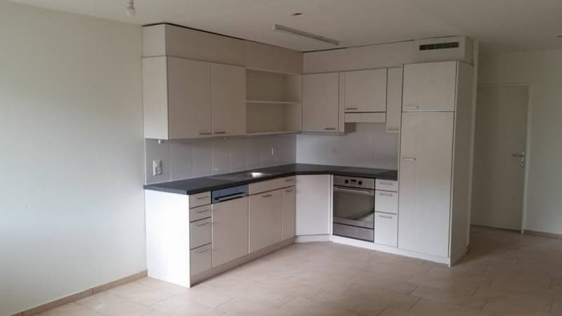 Suche Nachmieter für unsere 5.5 Zimmerwohnung in Dielsdorf 2195.-