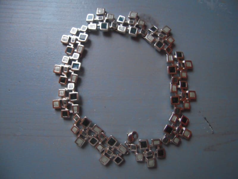 Verschiedener Schmuck günstig abzugeben