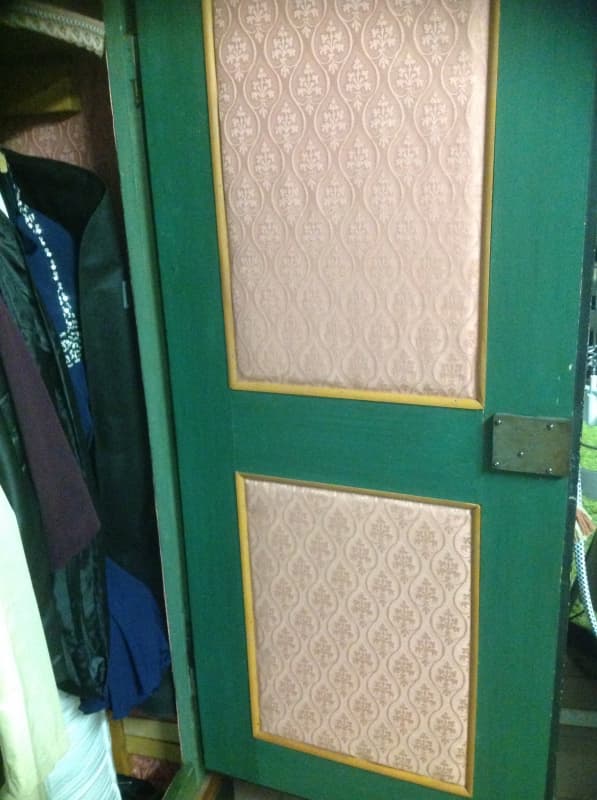 Hallenschrank