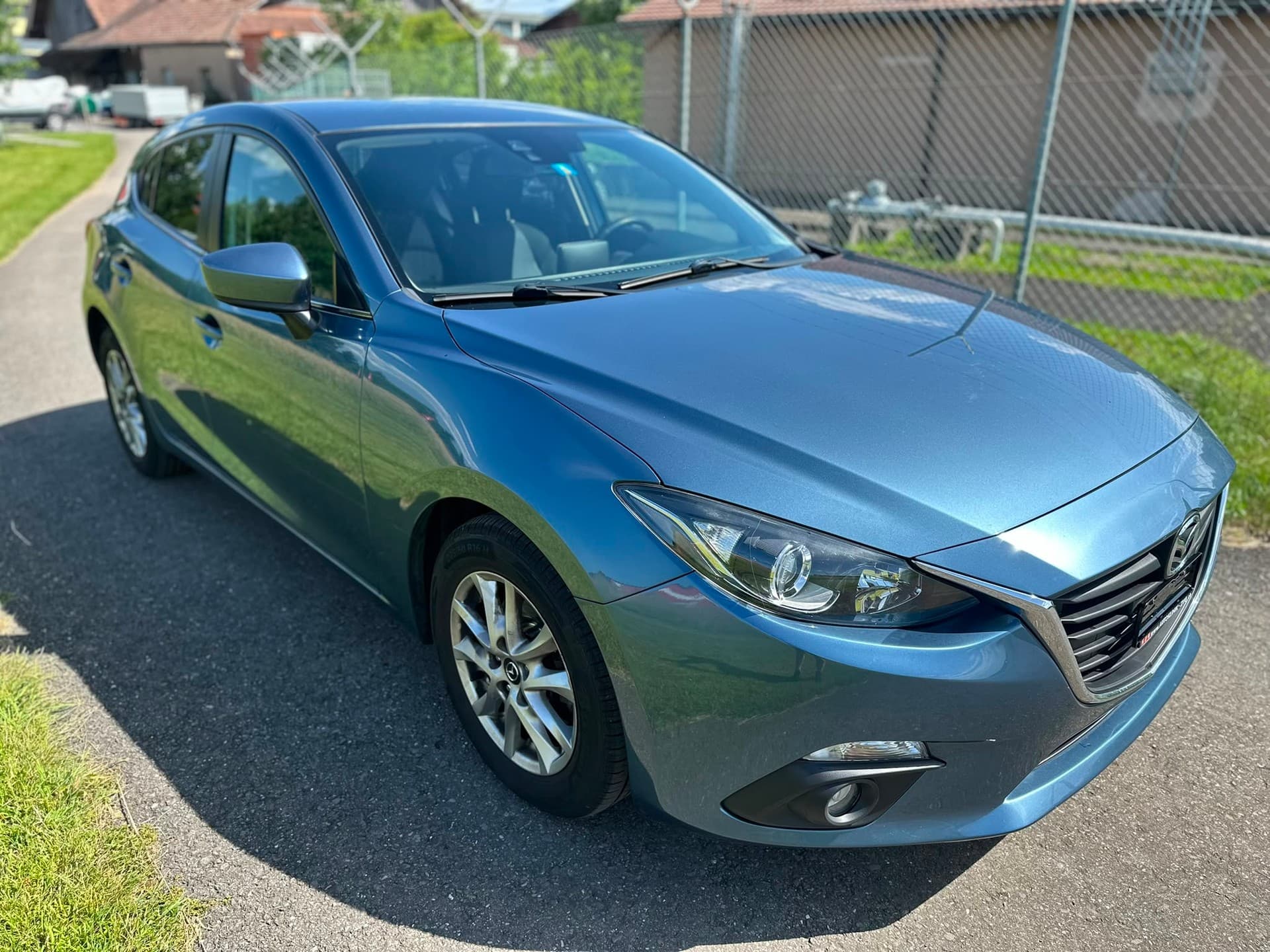 MAZDA 3 2.0 16V Revolution