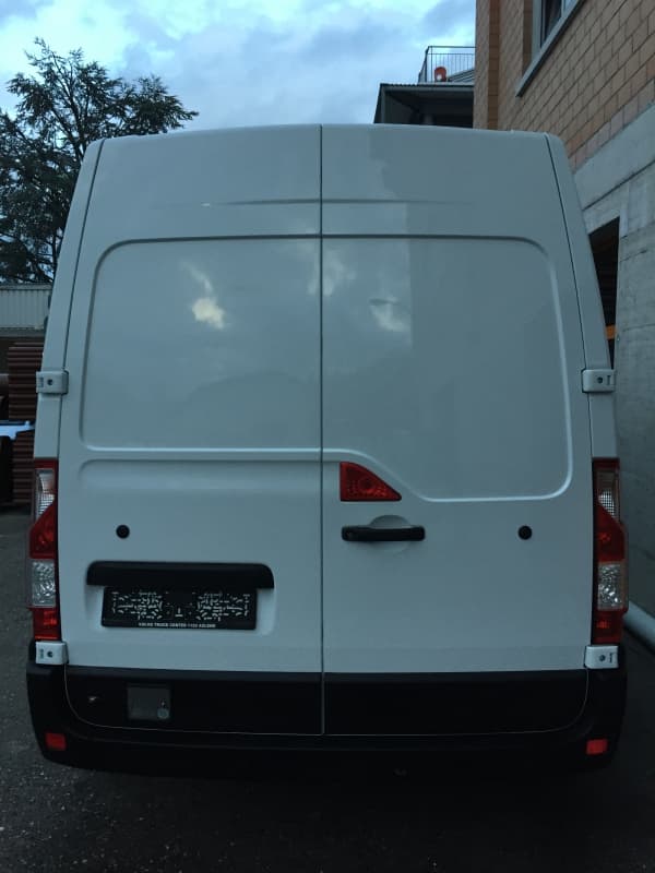 Lieferwagen Nissan Movano Bus Weiss Hochdach