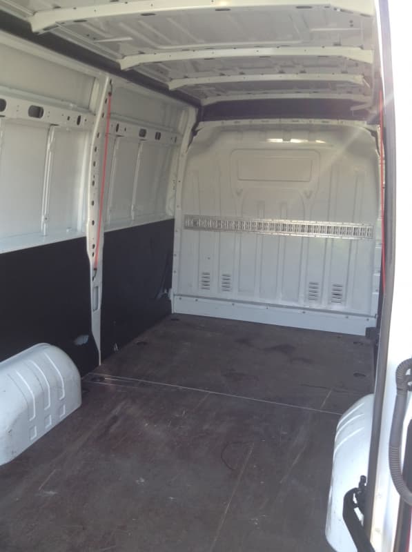 Lieferwagen Nissan Movano Bus Weiss Hochdach