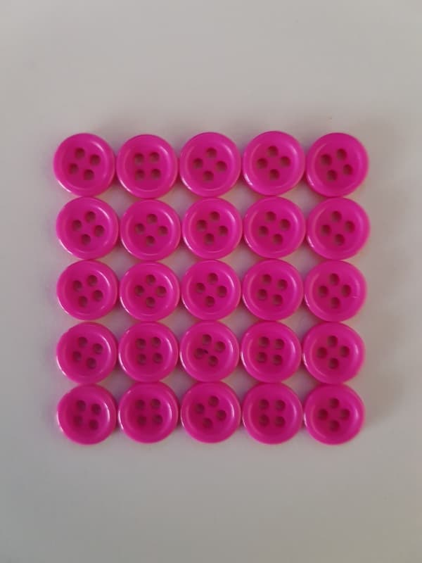 25 Knöpfe Bunt Mix Ø9mm 4 Löchern Knopf Basteln Nähen Kinder