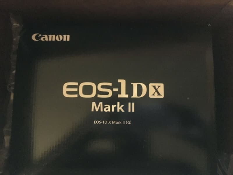Canon EOS 1D X Mark II ( 1DX mk II ) DSLR kamera noch neu
