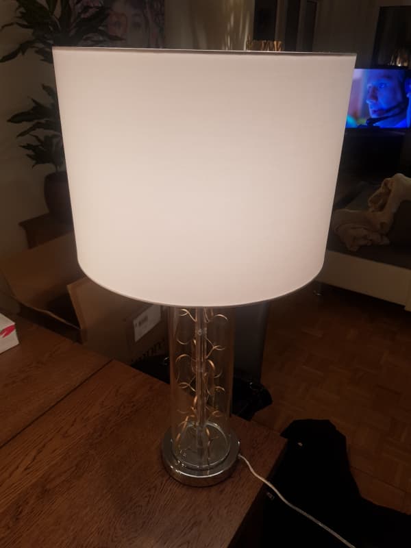 Stehlampe