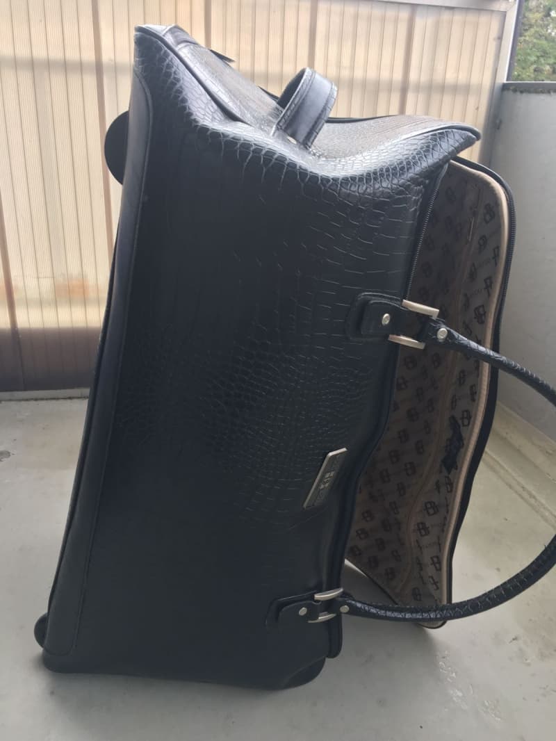 2 Taschenkoffer neu (gross + klein)
