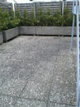 2 Zimmer Dachwohnung mit Terrasse in 2 Familienhaus