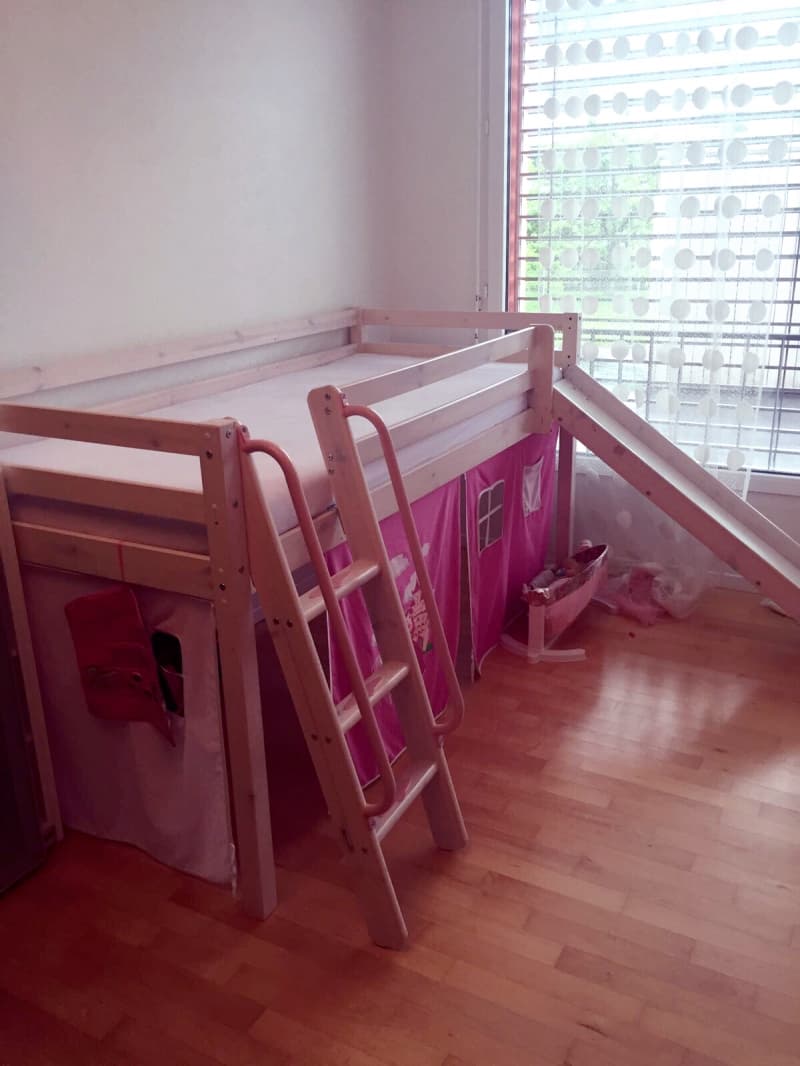 Halbhochbett mit Rutschbahn
