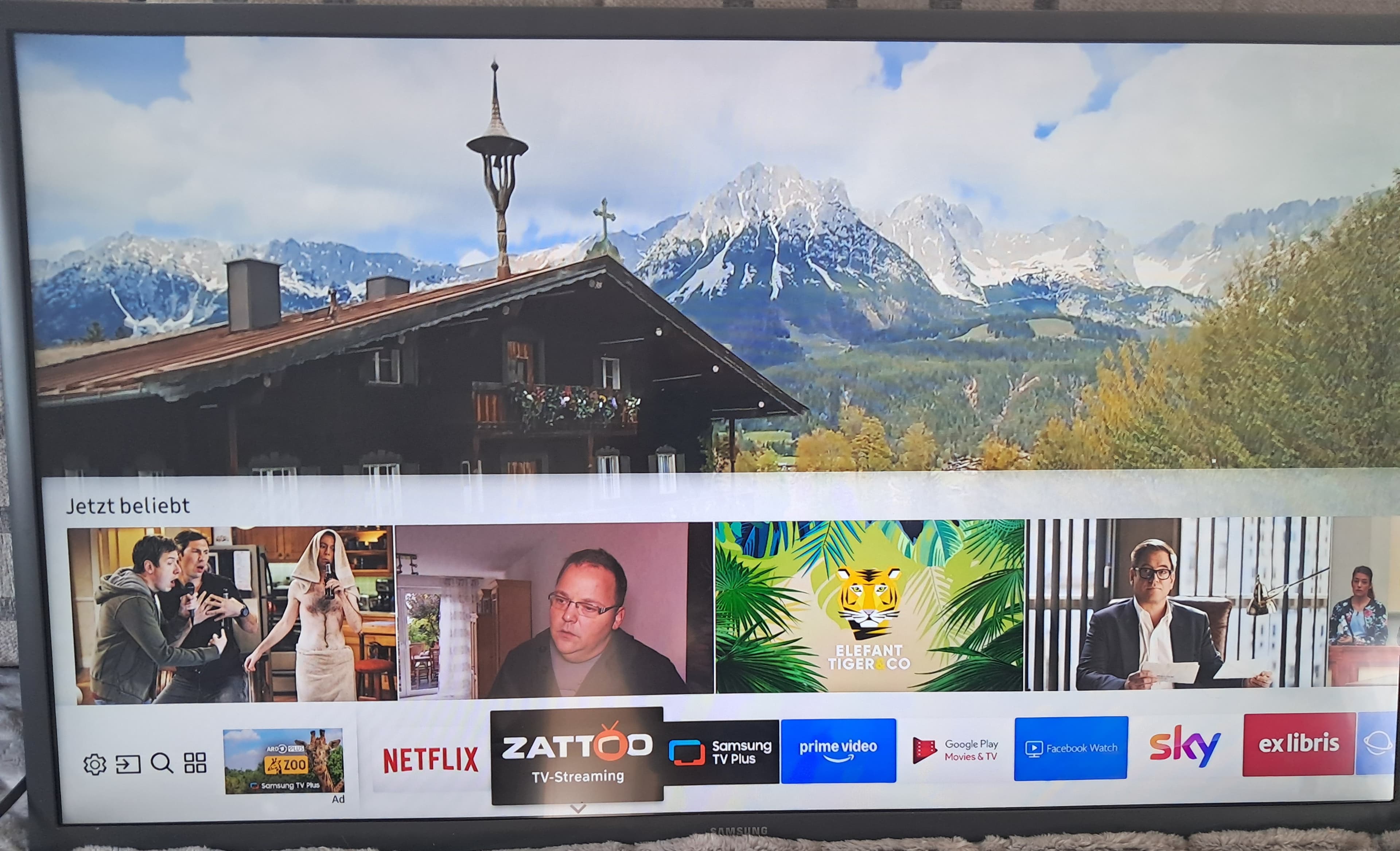 Samsung Smart-TV mit Fernbedienung