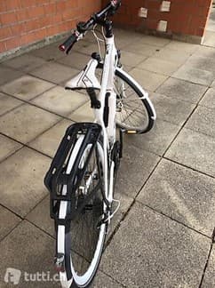 Schönes Elektrovelo Scott E-Venture 20