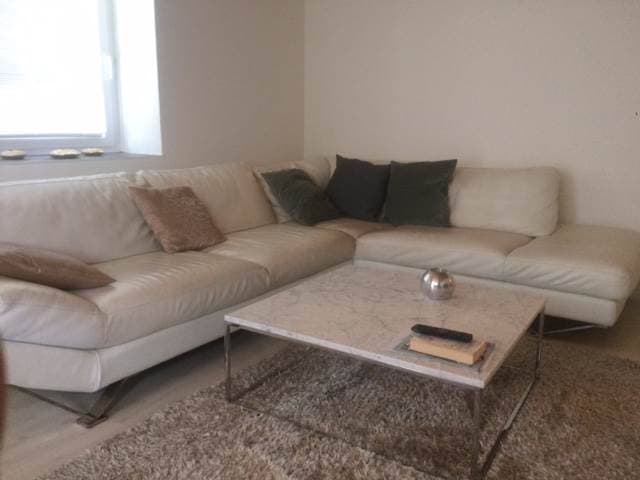 Weisses Ledersofa "Natuzzi"