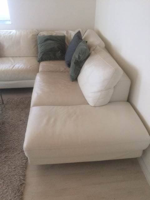 Weisses Ledersofa "Natuzzi"