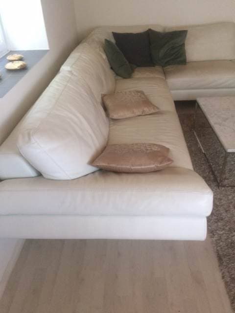 Weisses Ledersofa "Natuzzi"