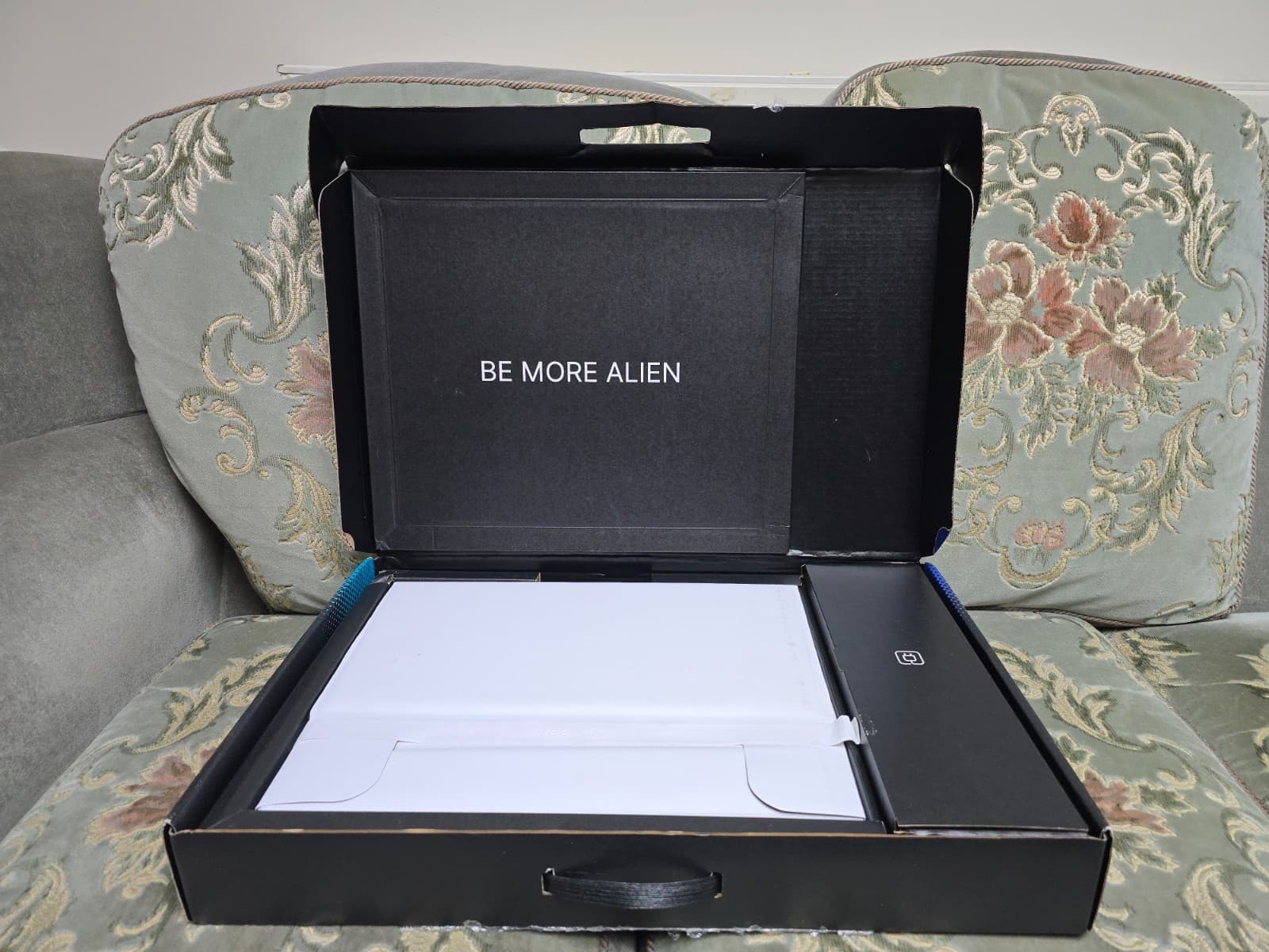 Alienware 18 Area-51 Ultra 9 275HX 32GB