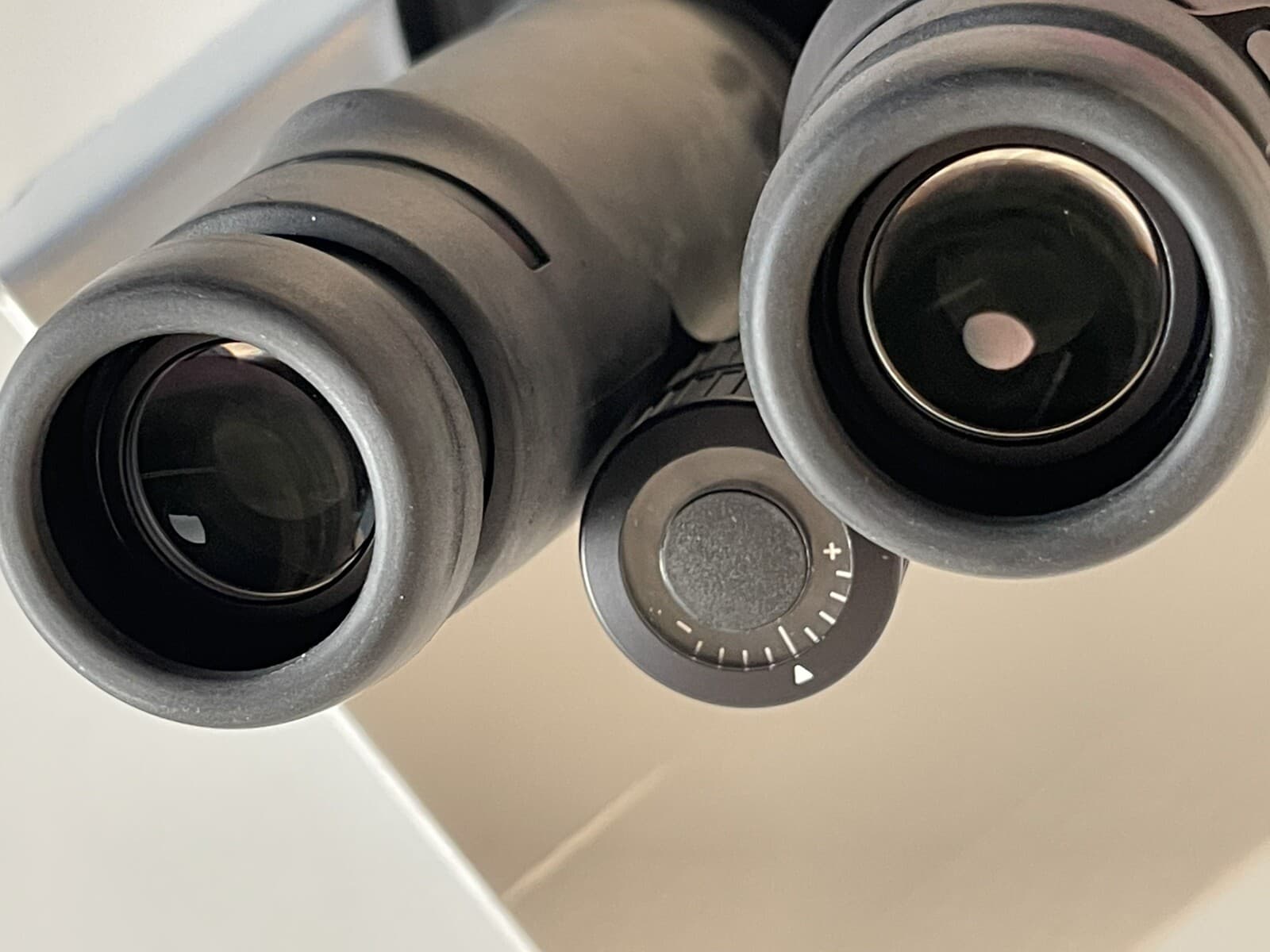 Leica UltraVid HD Plus 10x50 Fernglas