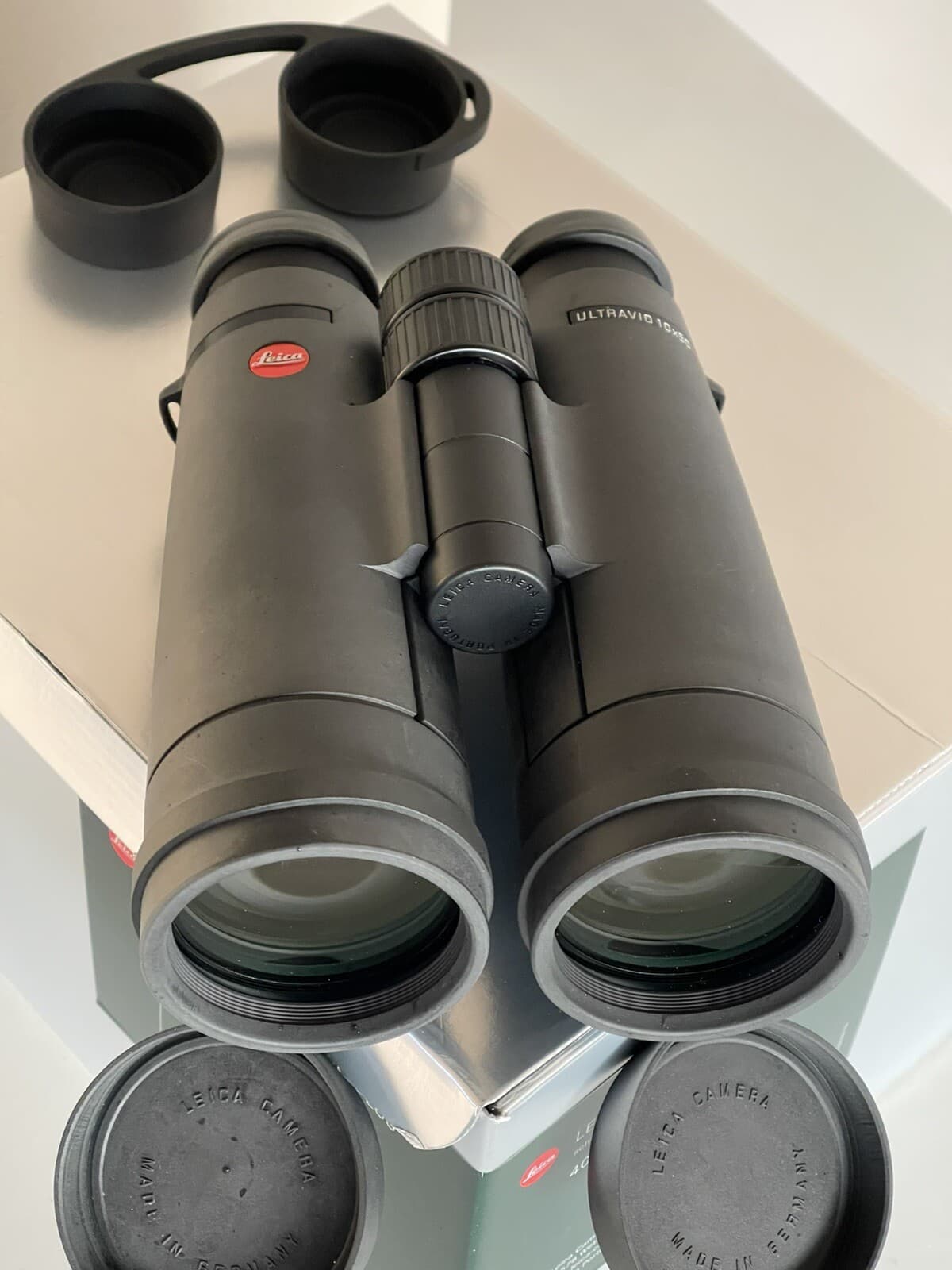 Leica UltraVid HD Plus 10x50 Fernglas