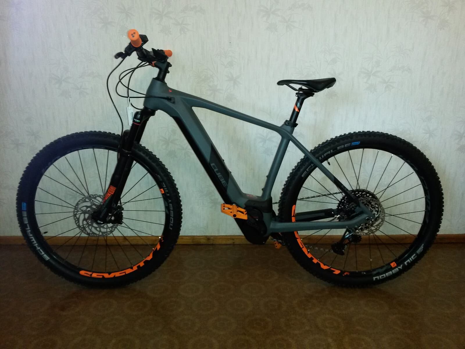 Cube Elite Hybrid C:62 Race 625