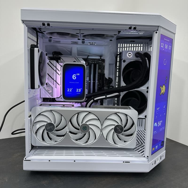 Hyte Q70 Touch AMD Ryzen 7 9800X3D NVIDIA RTX 5090