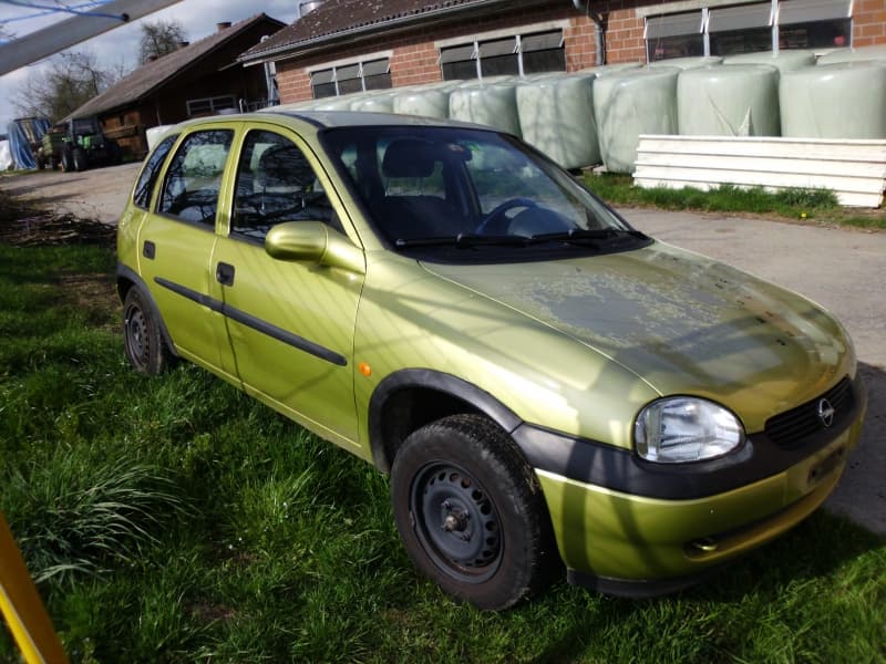 Opel corsa B 1,2 16V