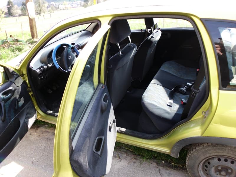 Opel corsa B 1,2 16V