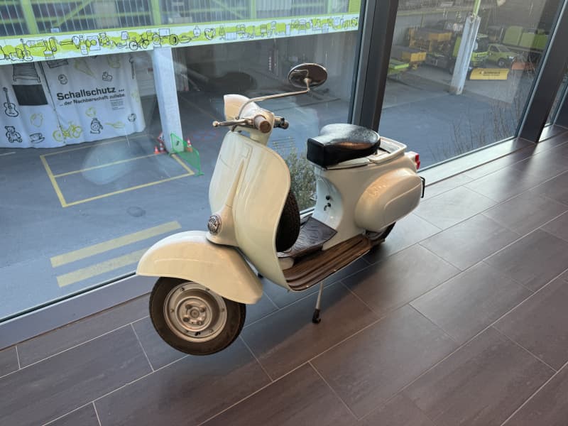 Vespa 50