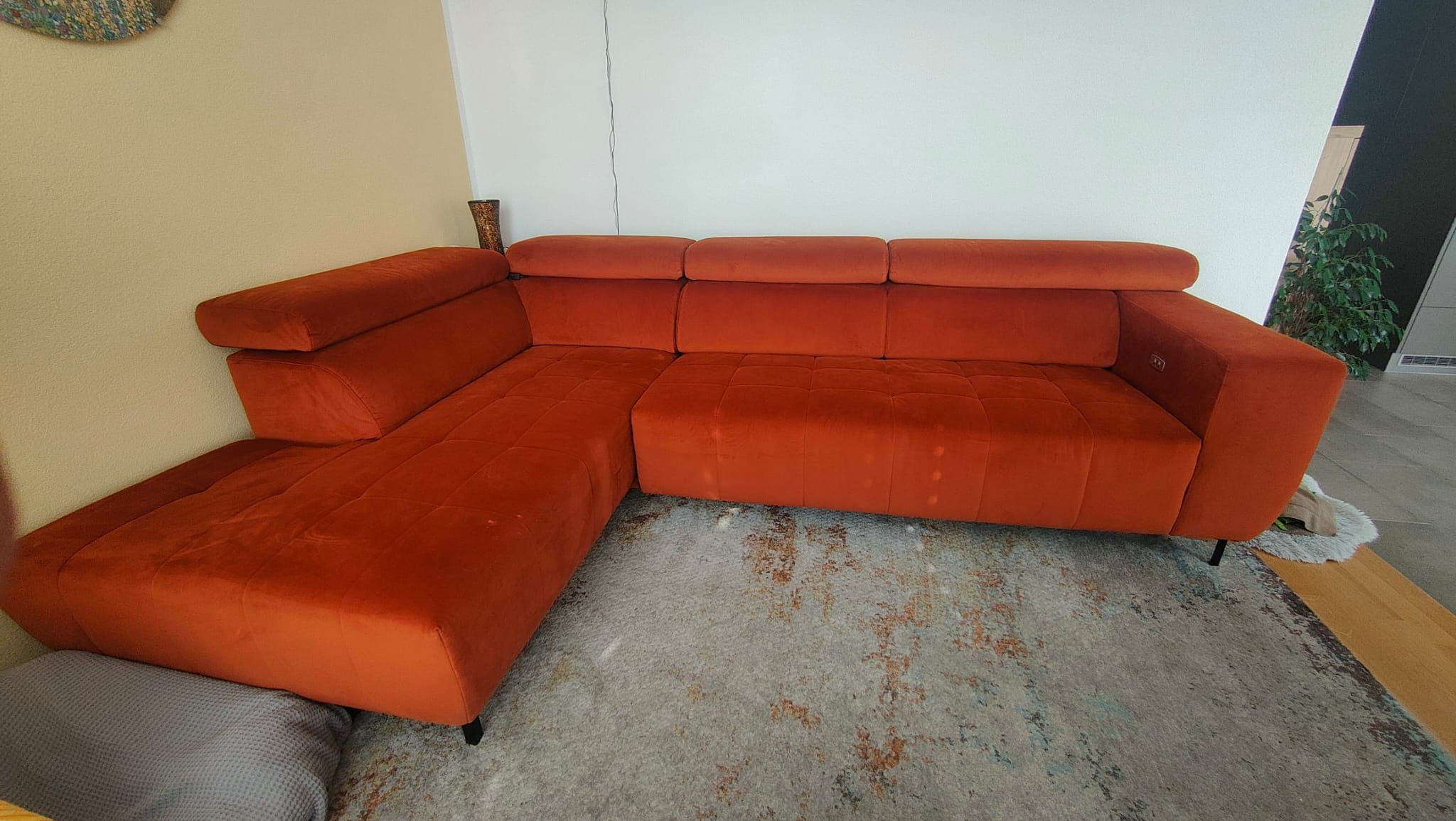 Multifunktionales und bequemes Sofa