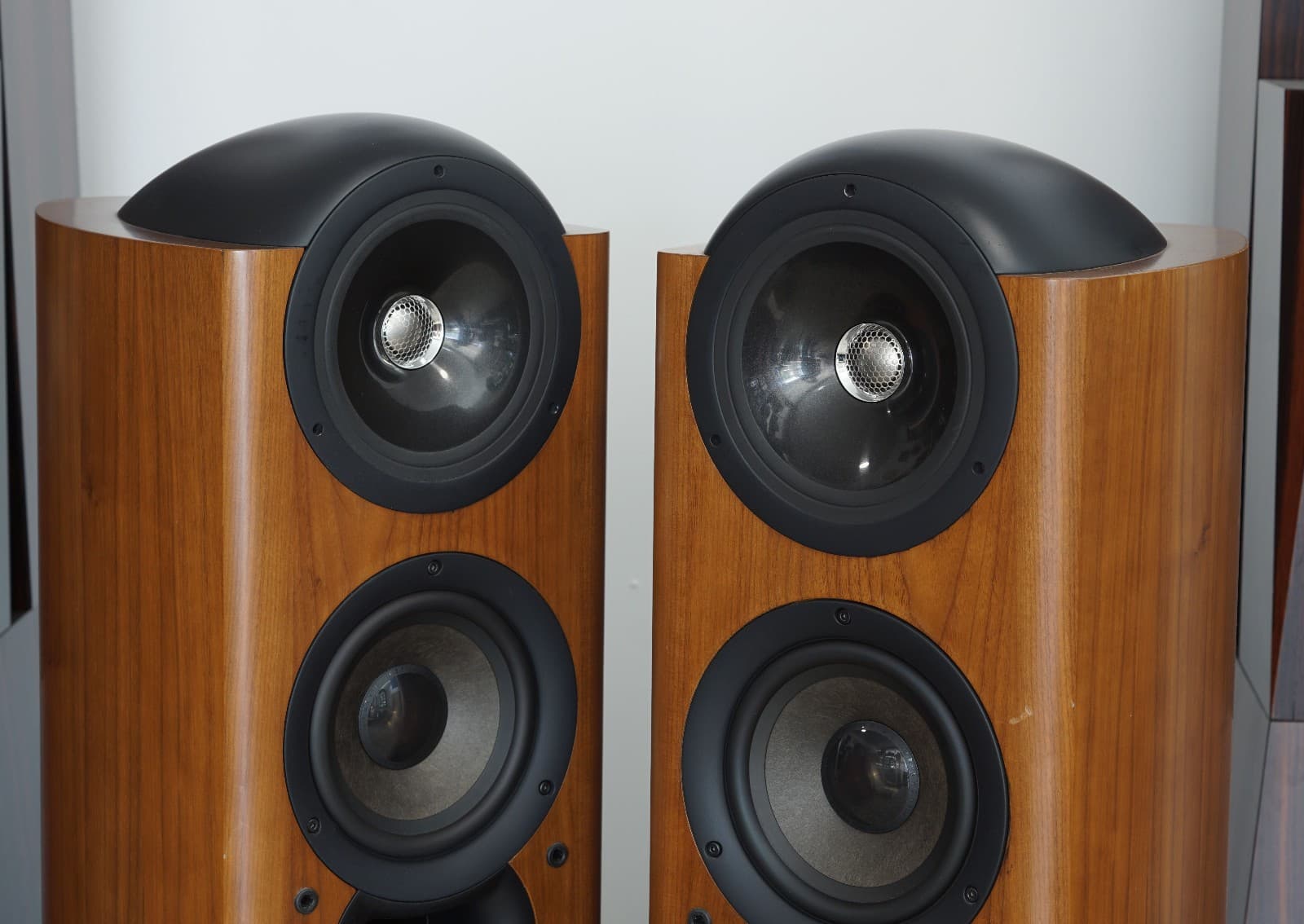 KEF Reference 203/2 Loudspeaker