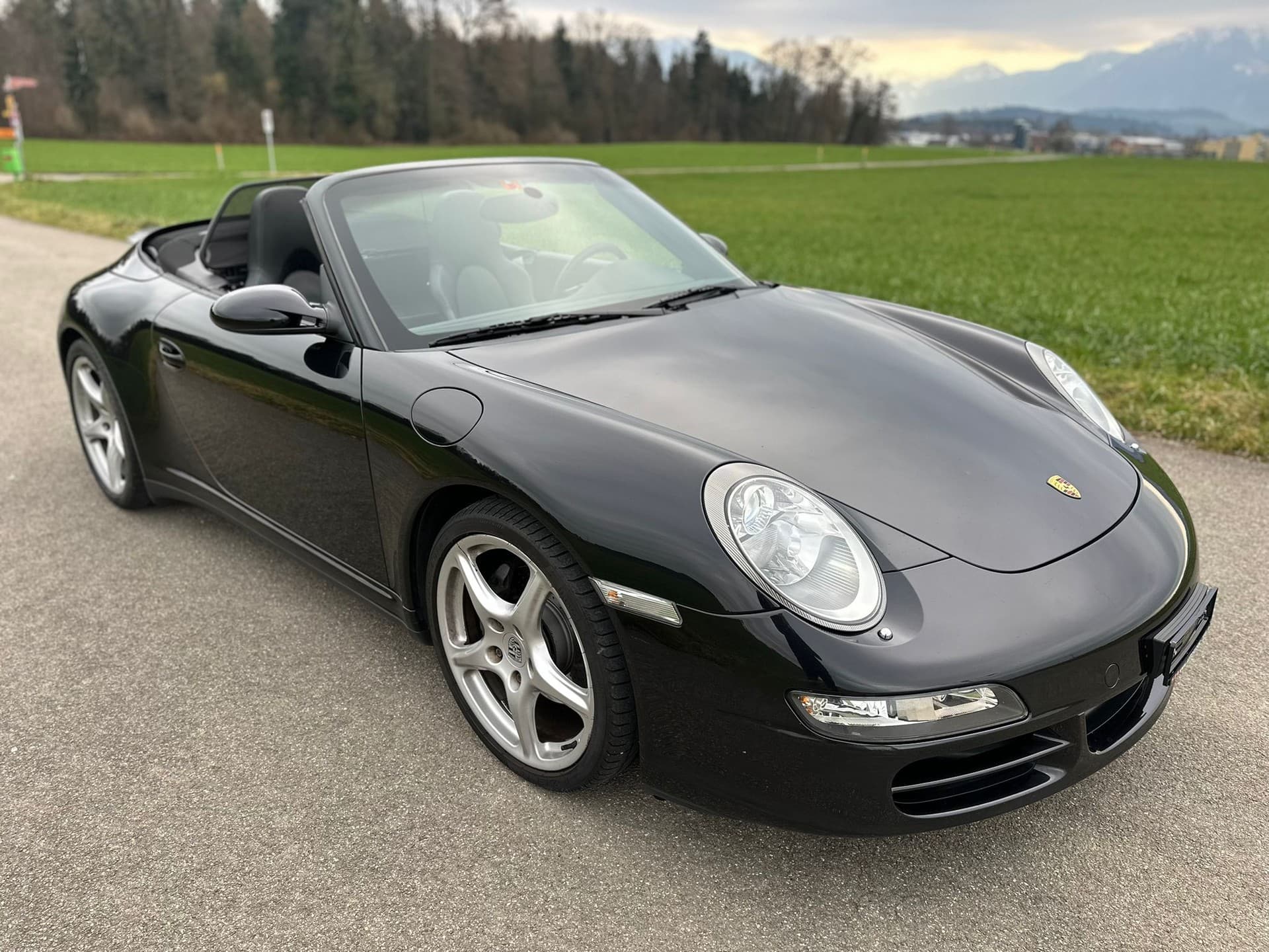 PORSCHE 911 Cabrio Carrera 4