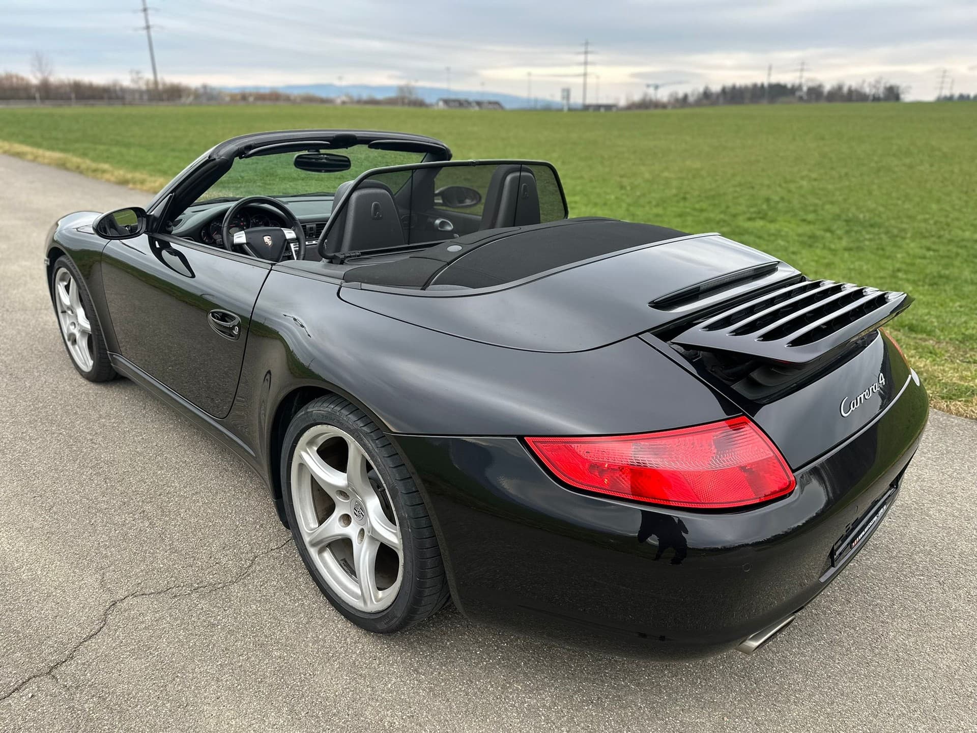 PORSCHE 911 Cabrio Carrera 4