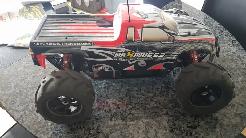 Monstertruck xl Maximus 4WD 3Ps