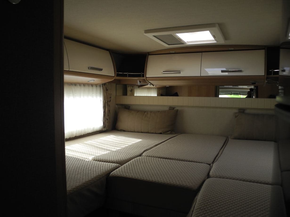CARTHAGO C-Tourer T148 LE H (Teilintegrierter)