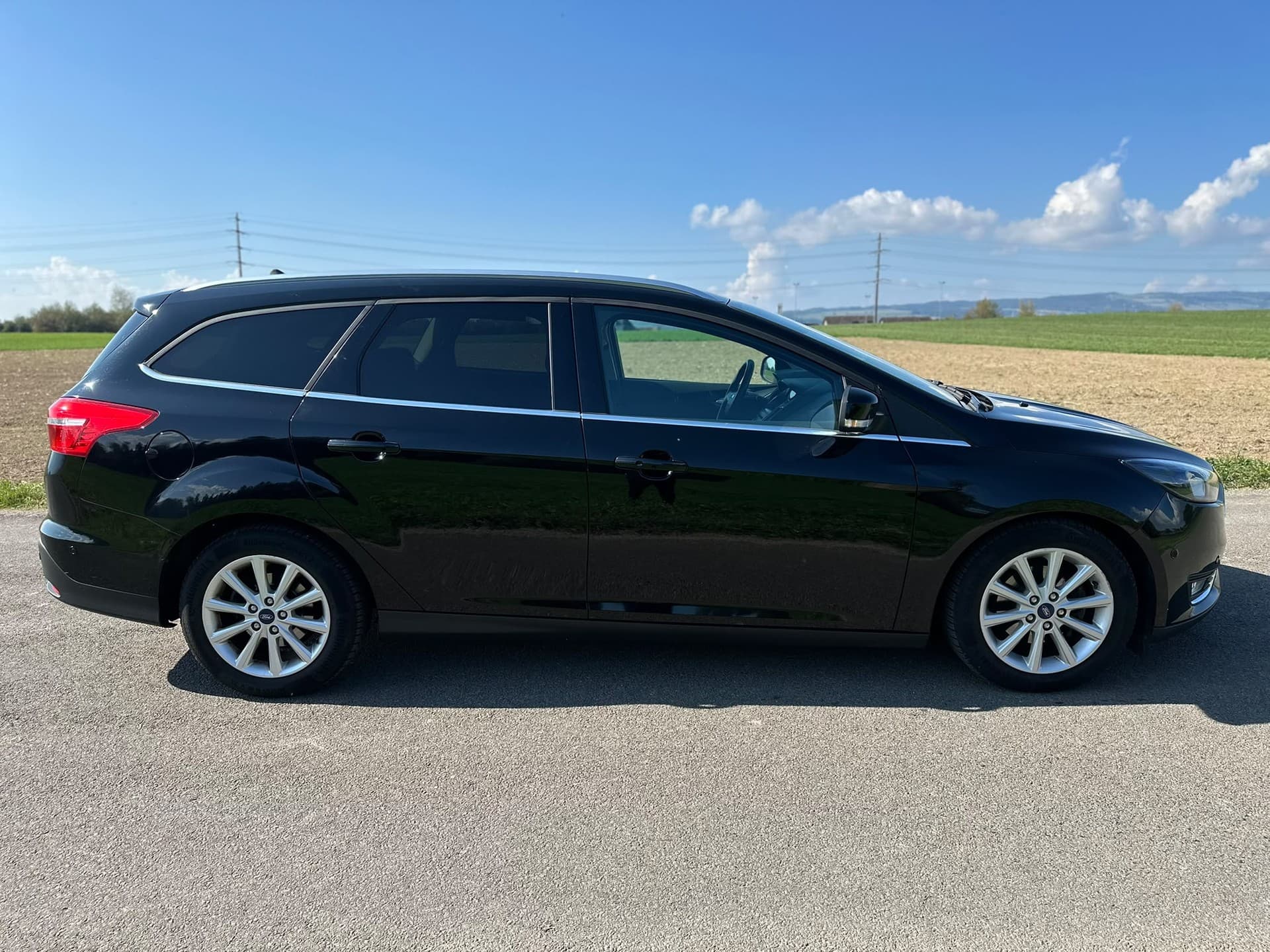 FORD Focus 1.0 SCTi Titanium Automatic