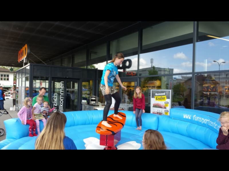 Vermietung von Hüpfburgen, Fun Games + interaktiven Spielen